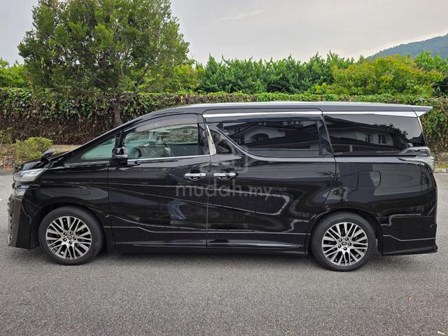 Toyota VELLFIRE 2.5 ZG P.SEAT/ P.BOOT FULL SPEC - 2