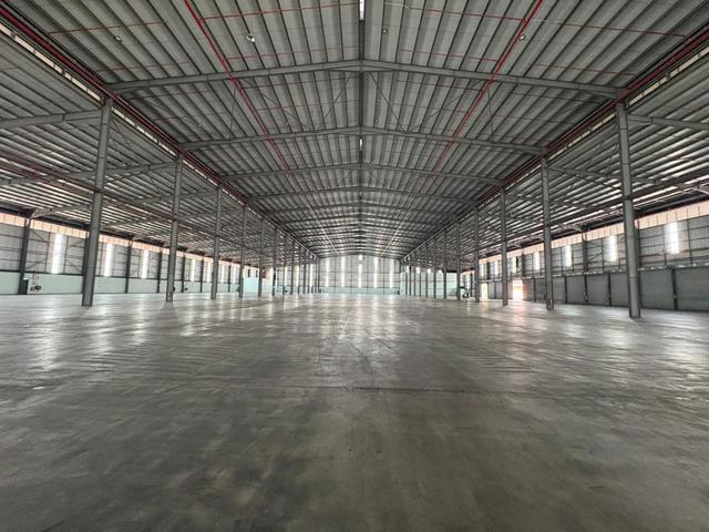 Northport klang warehouse 600amp 40ft ceiling height 189,000sf 1
