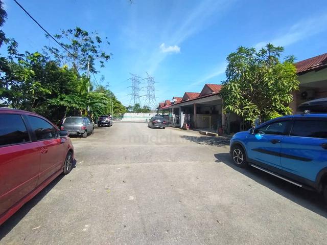 Perumahan Permatang  Badak Perdana, Kuantan. 2