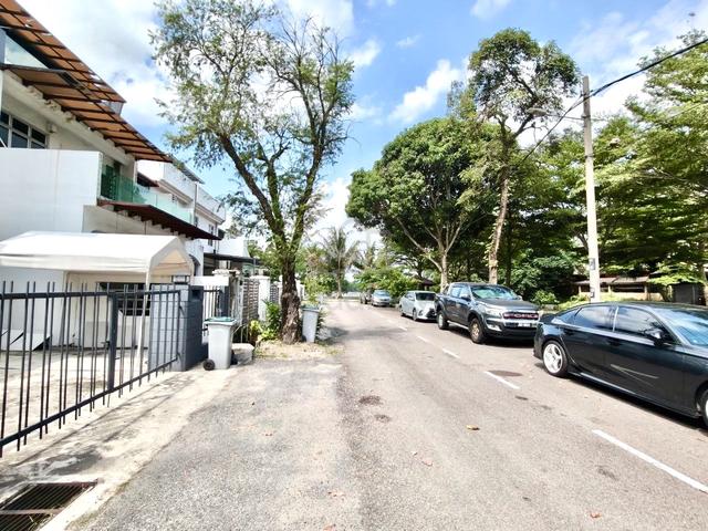 Taman Sri Intan @ JB Town 3 Storey House 4 Bed 3 Bath Unblock View 1