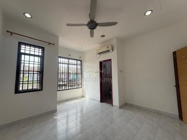 High Value Double Storey House Setia Indah gated Guarded 1