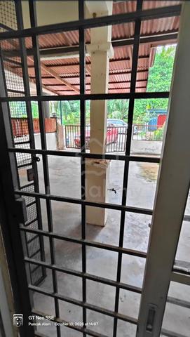 2 storey house for rent in Puncak Alam 1