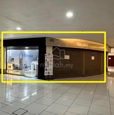 The Summit Corner unit for Sales 1