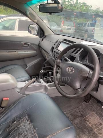 2006 Toyota HILUX 2.5 G MY05 KUN25R (A) - 4