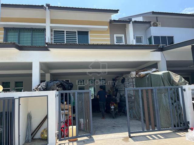 Taman Bukit Sepanggar Intermediate Double Terrace House 1