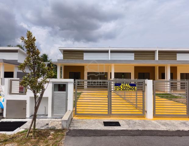 Rumah teres berhampiran hospital Tanjong karang 1