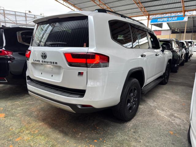 2023 Toyota LANDCRUISER 3.5 GR SPORT (A) LC300 - 2