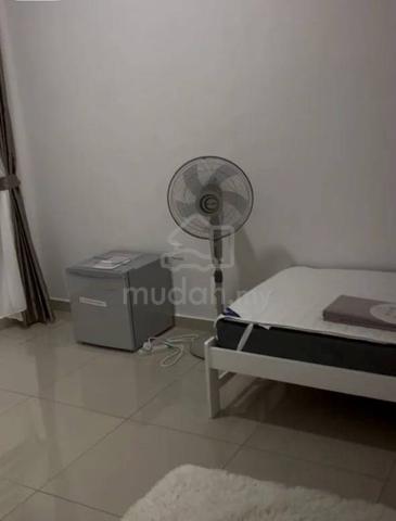 Bilik Untuk Disewa 1