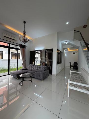 Cluster House Horizon Hills Canal Garden South 22x70 24hrs security 1
