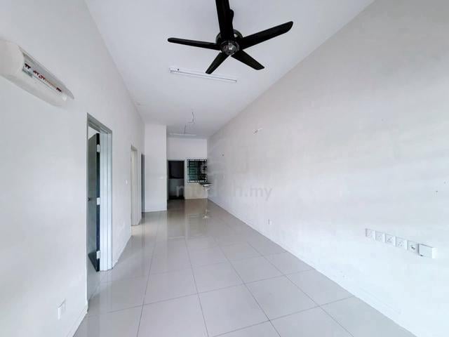 Hijauan Valdor | Gated & Guarded Single-Storey Terrace House 1