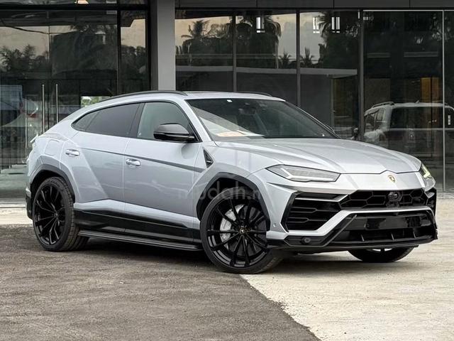 GRADE 5A B&G UNREG 2022 Lamborghini URUS 4.0 (A) - 1