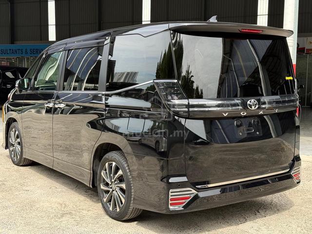 2022 Toyota VOXY 2.0 S-Z (A) - 2