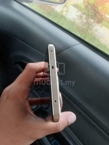 Carousel Image