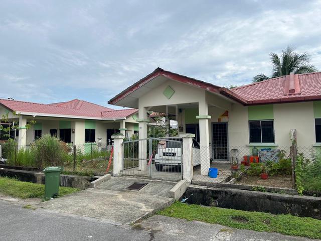 Single Storey Corner Desa ilmu Samarahan Flood free 1