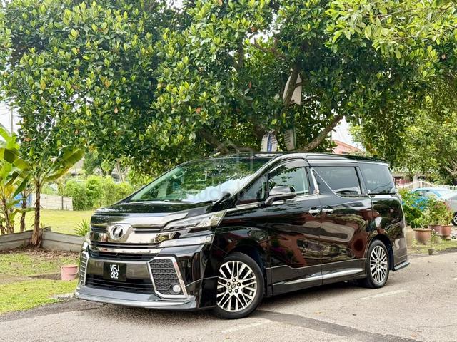 ON THE ROAD 2017 Toyota VELLFIRE 2.5 ZG (A) - 2