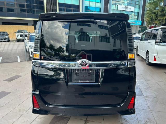 TOYOTA 2 yrs FREE SVC l ✨2021 Toyota VOXY ZS ✨ - 3