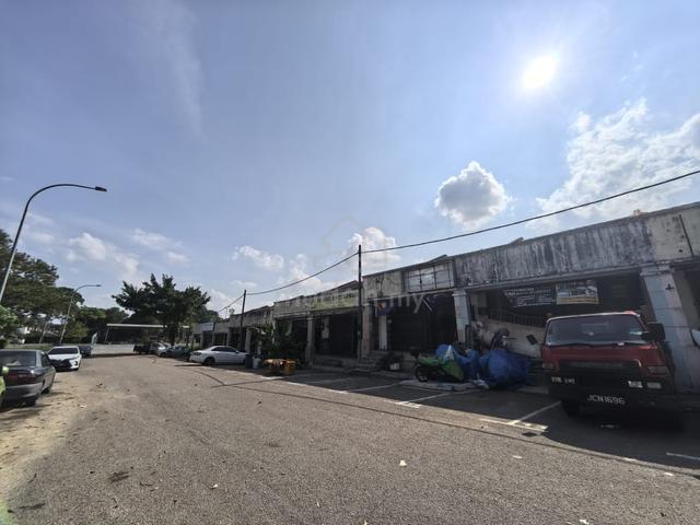 Ehsan Jaya 1 Storey Shop For Sale 1