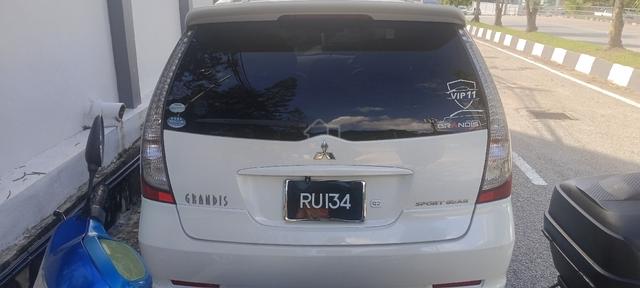 2009 Mitsubishi GRANDIS 2.4 FACELIFT (A) - 3