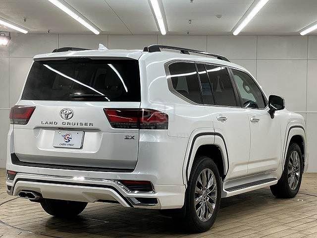2023 PETROL LANDCRUISER Zx LAND CRUISER - 2