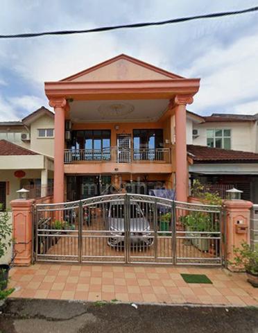 Lukut Taman Sri Aman Partial Furnished Double Storey House for Rent 1