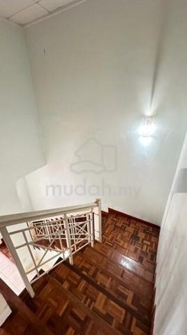 Value Buy in Bandar Kinrara BK5 | Renovated Freehold Home Near LRT 3