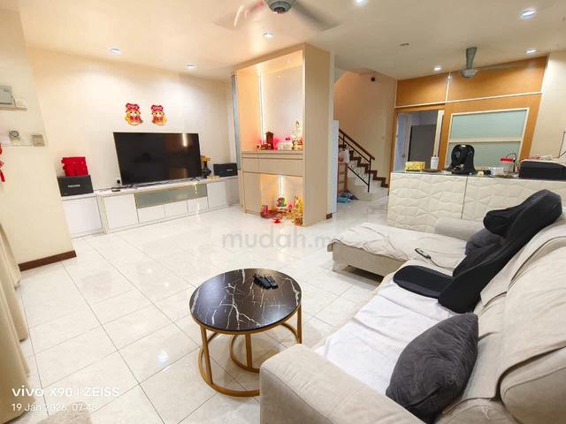 2.5 Sty Tmn Seri Teratai  Fully Renovated Raja Uda Butterworth 1