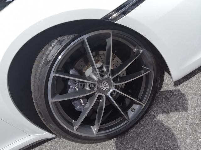 2021 Porsche 911 CARRERA 3.0 (4k Milleage - 2
