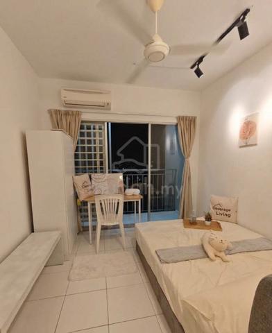 ALL Girl Balcony Room for Rent Setia Alam City Mall Bilik Sewa 1