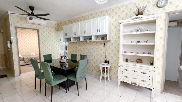 Putatan Platinum Apartment 1