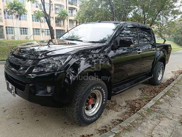 2015 Isuzu D-MAX VCROSS 2.5 4X4 MY2013 (A) - 2