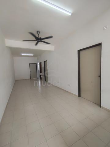 Bandar Cemerlang/Town house/ULU TIRAM 1