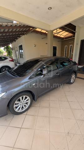 2014 Honda CIVIC 1.8 S (A) - 4
