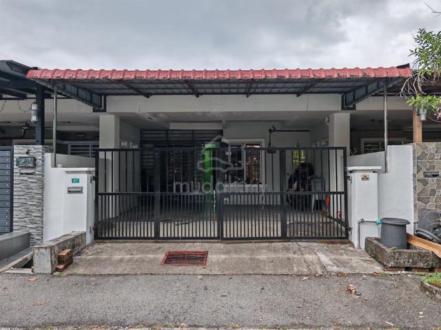 Hot Location + Rumah Depan Padang 1