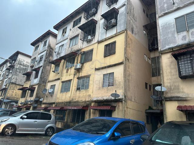 Room for rent 1