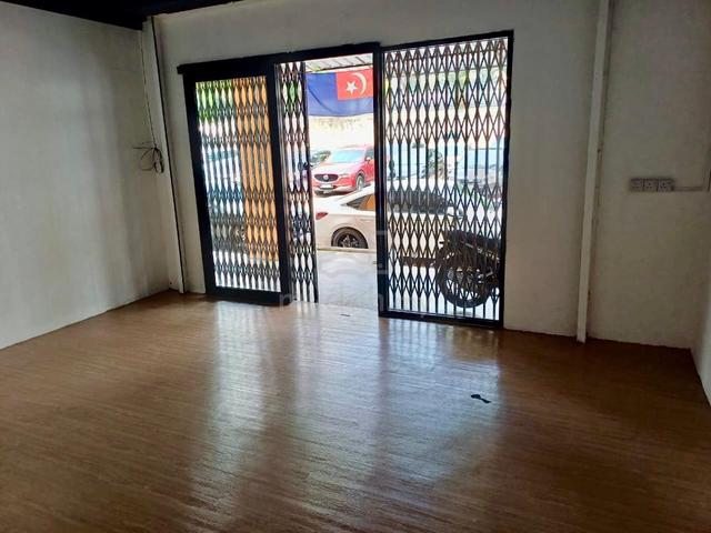 Austin Perdana Shoplot (Ground Floor) 1