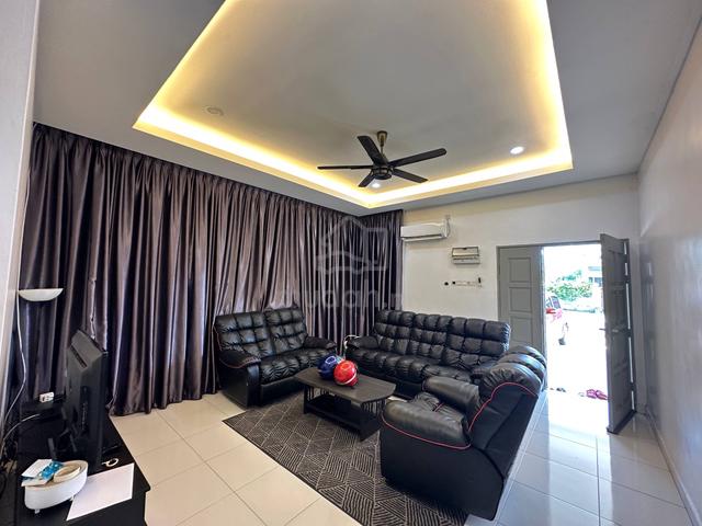 Semi D Luas Macam Banglo - Simpang, Perak - Freehold✅✅ Easy Access 1