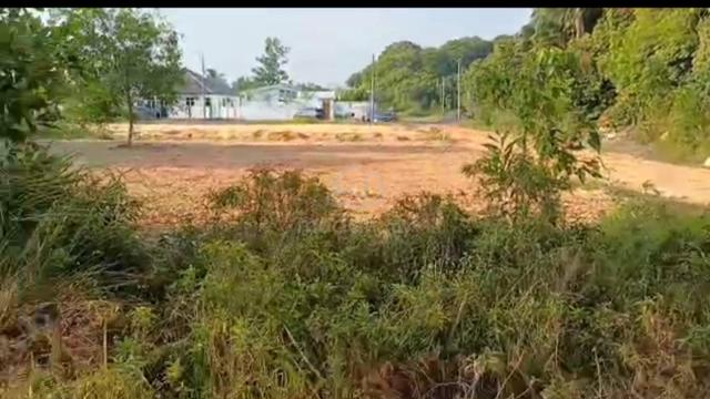 Corner Unit Bungalow Lot Dekat Cempaka Beach Resort Kuantan 2