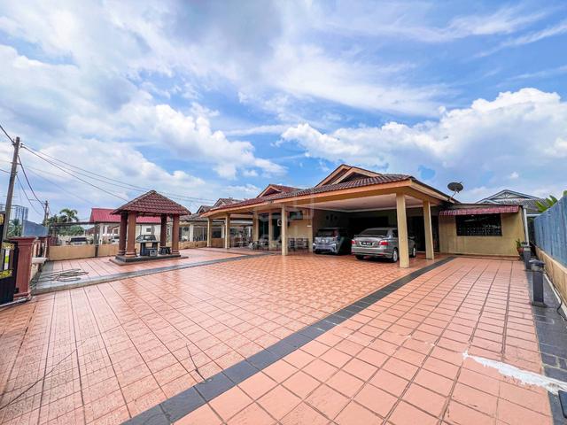FACING OPEN🔥Bungalow Bandar Rinching, Semenyih Selangor 1