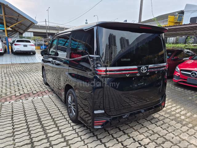 2022 Toyota VOXY 2.0 S-G (A) , 7 SEATERS - 3