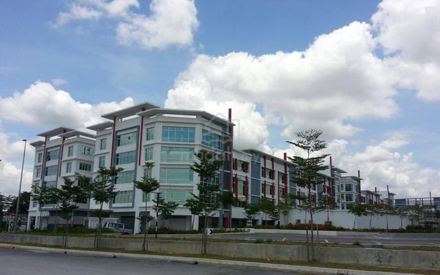 The Atmosphere Seri Kembangan (Corner Unit) For Sale 1