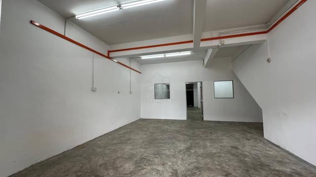 Tun aminah Double Storey Shop lot Full loan 1