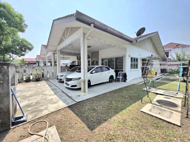 CORNER LOT TANAH LUAS SEMI D Single Storey Tulip 3 JLN Lombong SS29 1