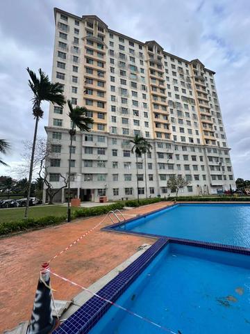 Indah Court Apartment (Bukit Indah) 1