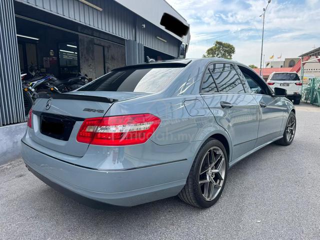 2011 Mercedes Benz E250 CGI BlueEFCY Boleh Loan - 2