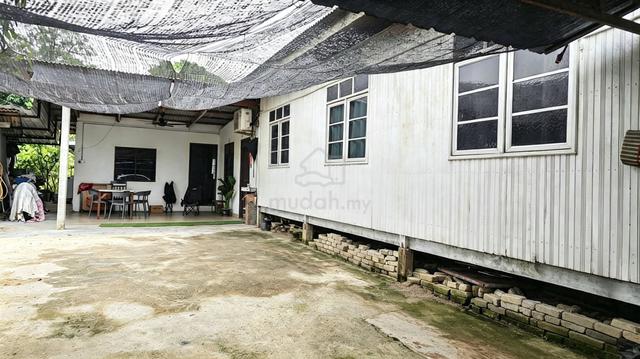 Rumah Kampung Connecting  1