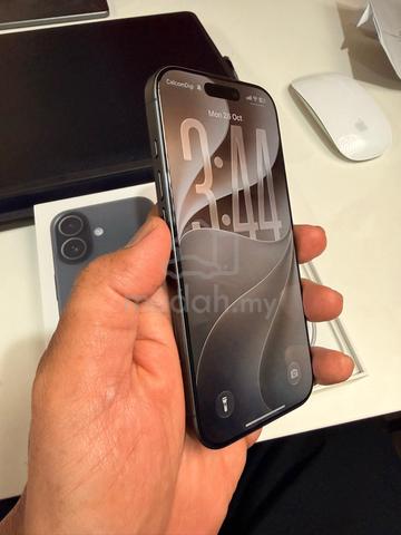 iPhone 17 256GB Black - Like New (Warranty Apple) - photo 3 of 6