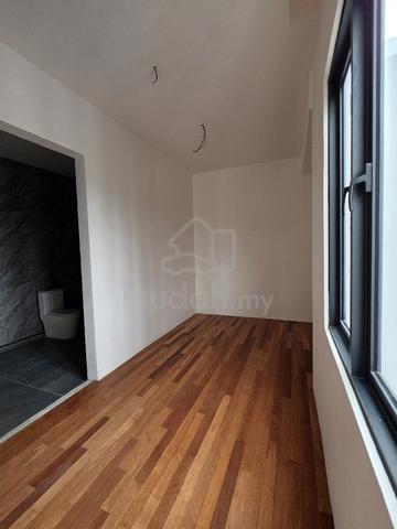 Semi Detached @ Stapok Selatan 1