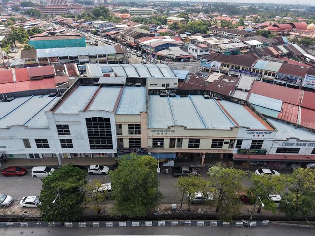 KEPALA BATAS TOWN AREA Shop Lot |TENANTED 5.3% ROI|FACING MAIN ROAD| 1