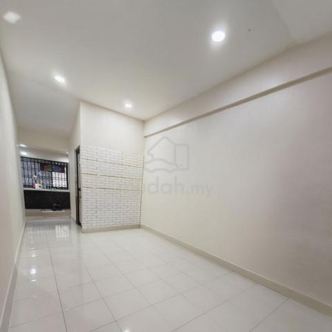 FULL LOAN UNIT ! ULU TIRAM, TMN ABADI, 1-Storey Terrace House FOR SALE 1