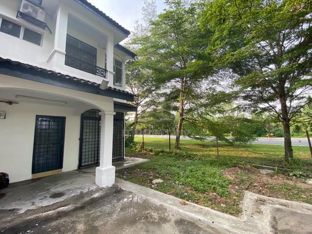 [CORNER LOT] Teres Bandar Mahkota Banting >Refurbished 1